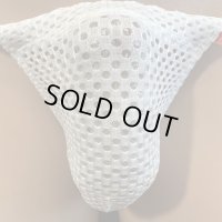 やや小さめ光沢ロッツホール素材縄猫白
