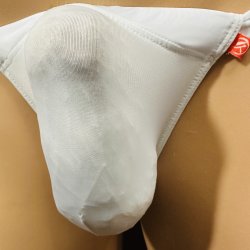 画像2: やや小さめ薄手の機能性素材黒猫白