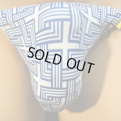 画像1: 六弥太格子（ろくやたごうし）紋様黒猫　（薄手の綿混柔らか素材）