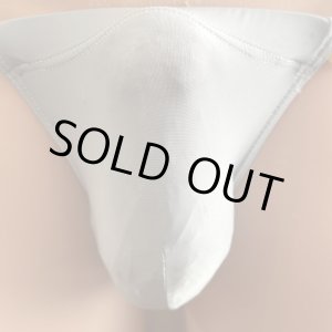 画像: やや小さめ薄手の機能性素材黒猫灰