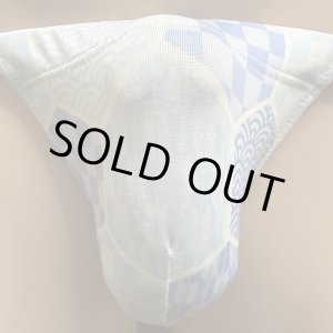 画像: 賑やか亀甲紋様黒猫（薄手の綿混柔らか素材）